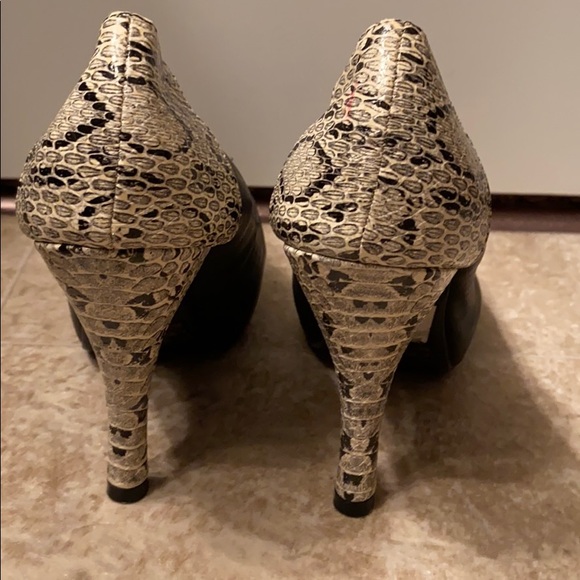 QUPID HEELS SIZE 7.5 - Picture 2 of 4